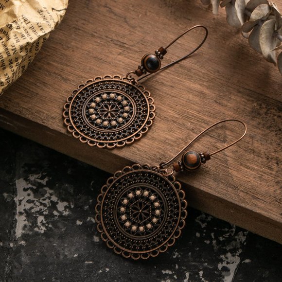 Jewelry - Vintage Bronze Round Earrings